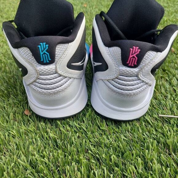 Nike Kyrie 8 Infinity South Beach Basketball Shoes Black Pink Size 9.5 Mens main image 5